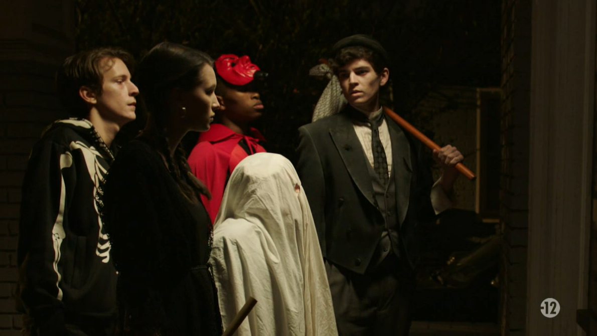 S1 E3 - Halloween / L'homme dans la valise
