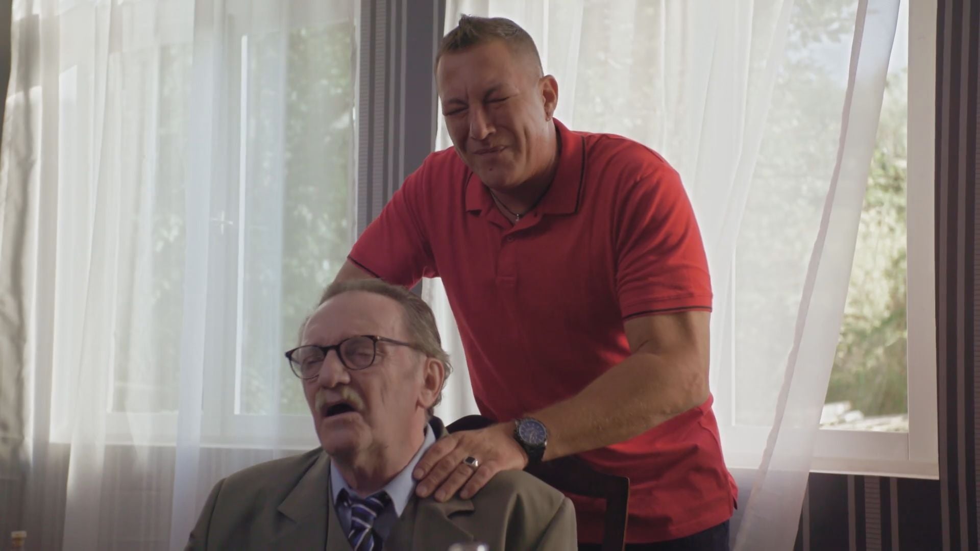 Keresztanyu 1. évad 2. rész