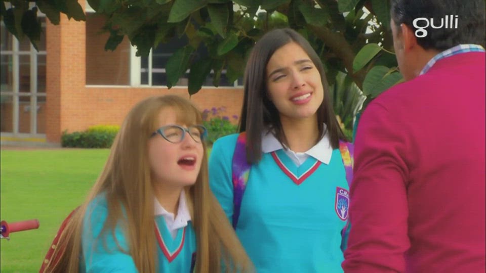 Ma petite amie est un robot