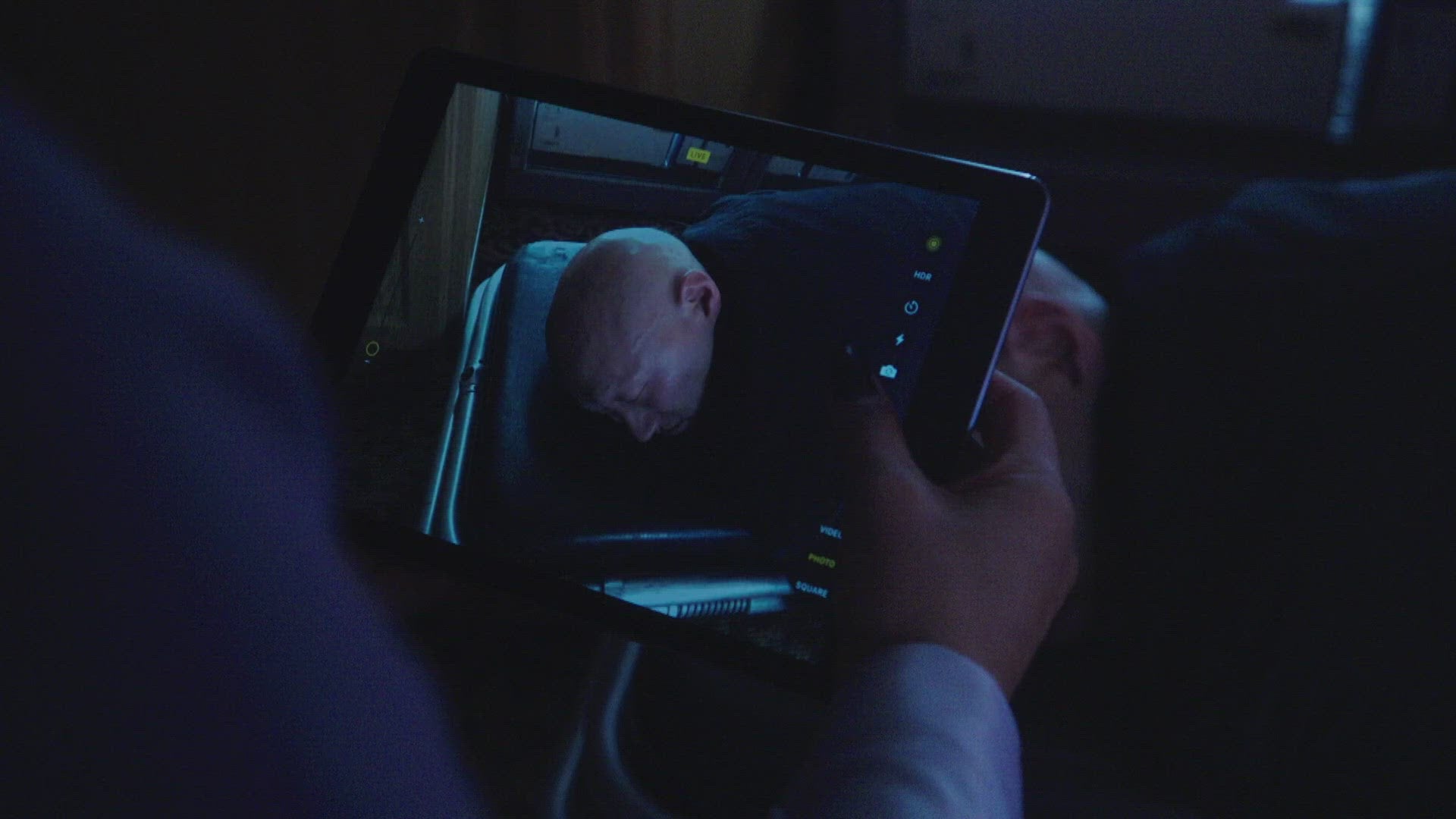 S5 E1 - L'hôtel de tous les dangers