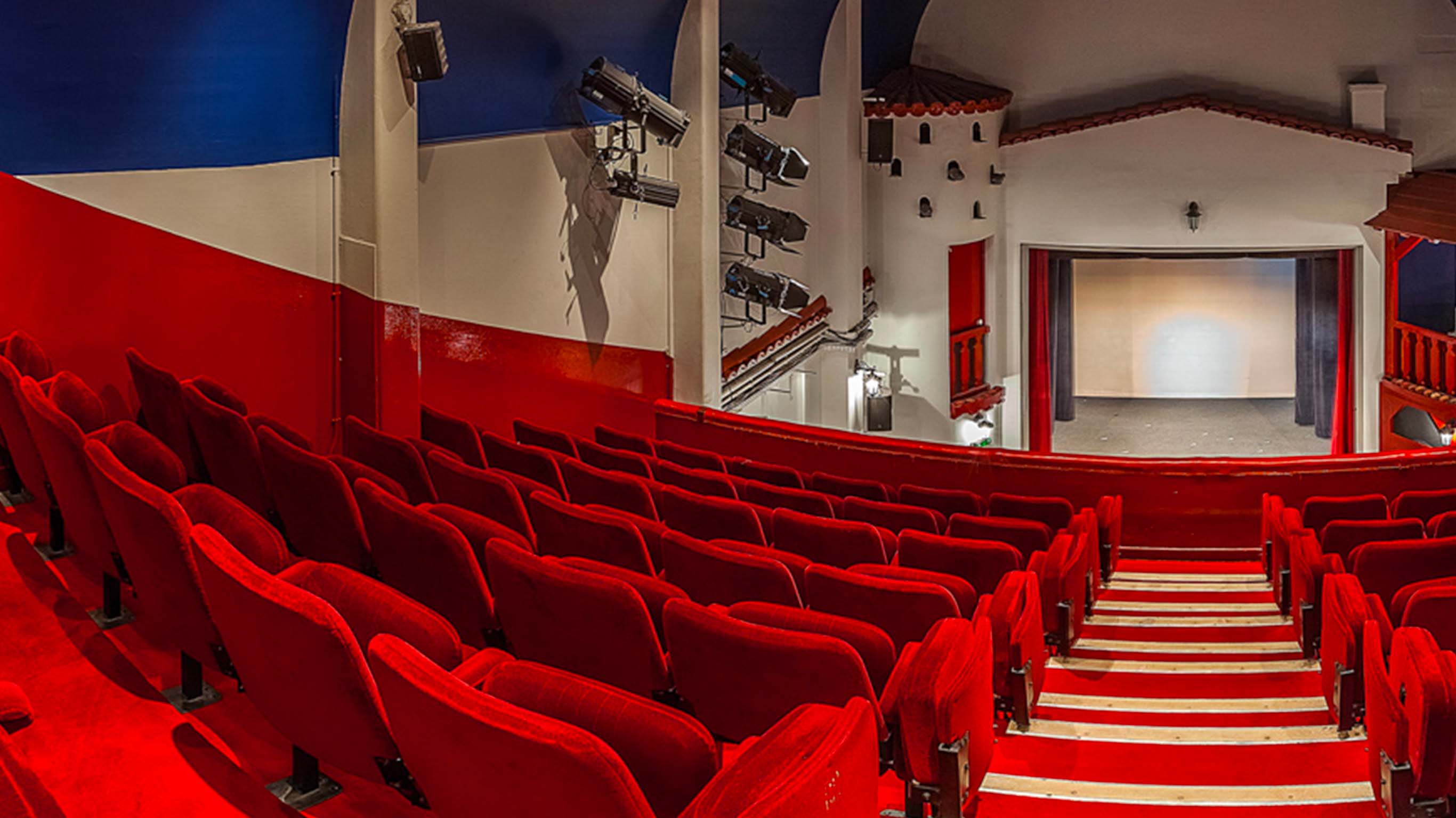 Théâtre des 2 ânes : 100 ans & toutes ses dents