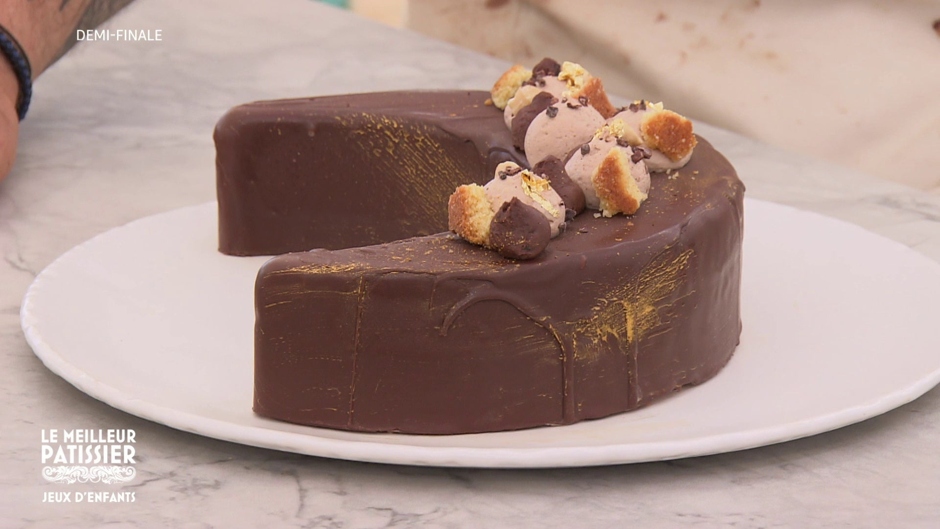 Le meilleur pâtissier S11 E13 Demifinale jeux d’enfants 30112022 M6+