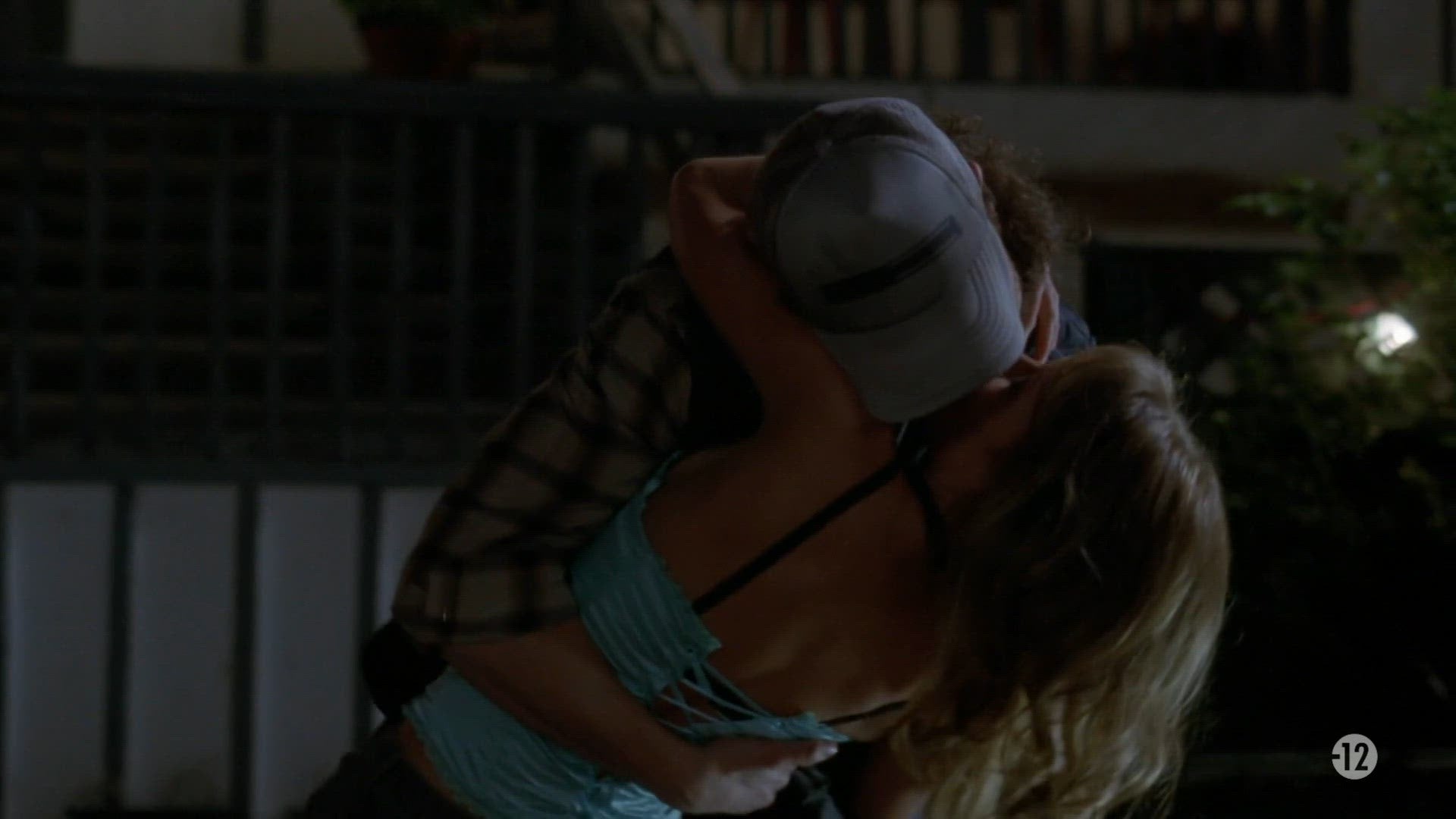 S1 E1 - La belle est la bête