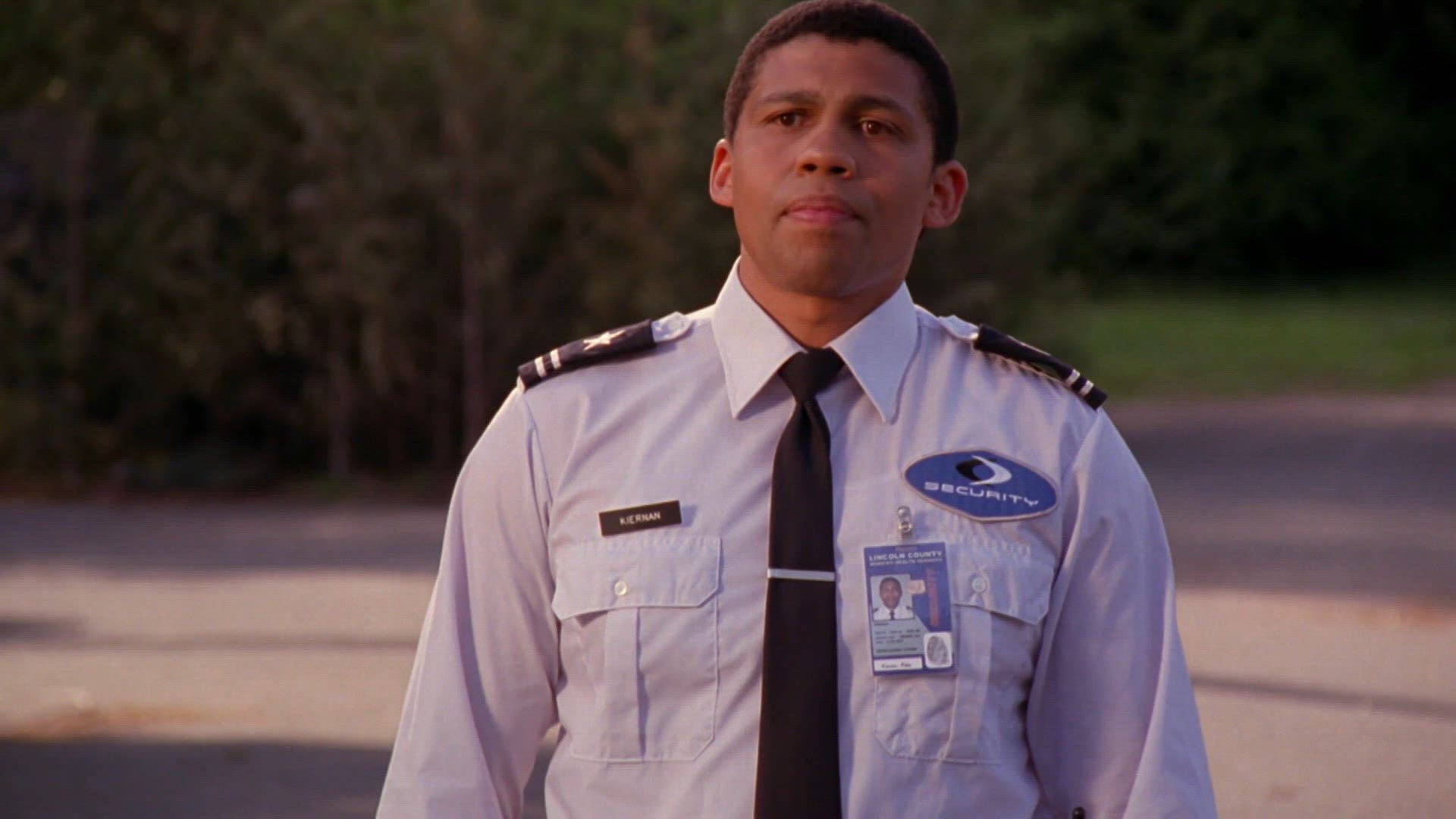 S2 E5 - Piégée à l'intérieur