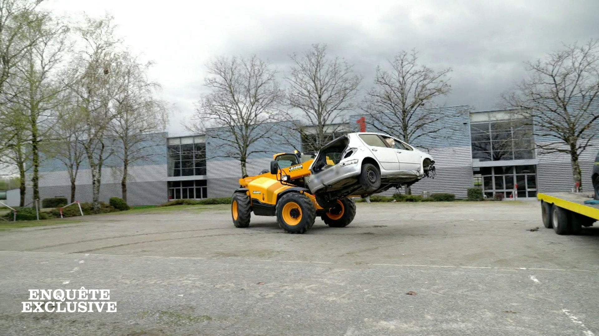 Monsters cars : au cœur des shows de l'extrême