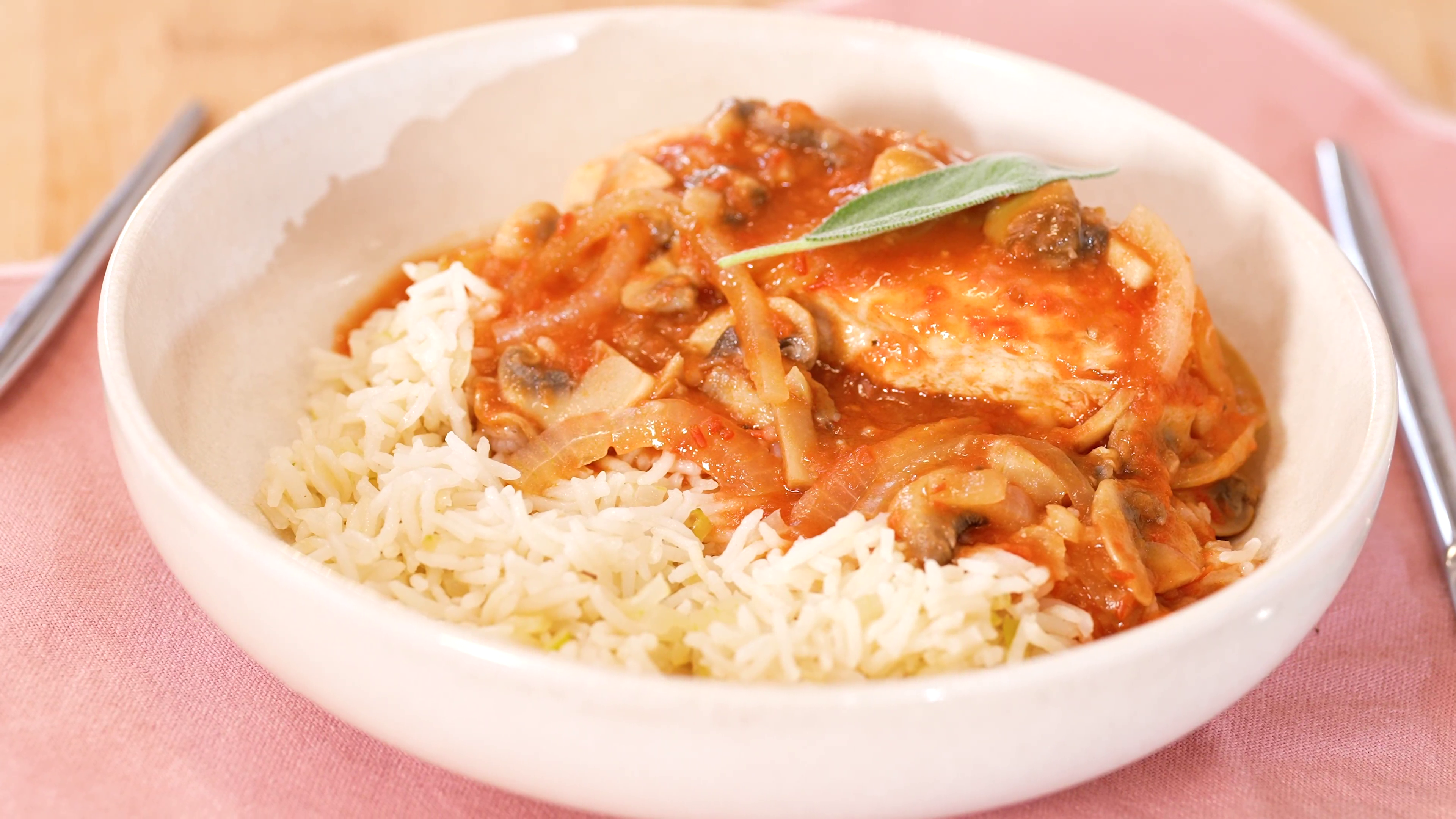 Les secrets du Chef Philippe Etchebest Poulet Célestine au bouillon