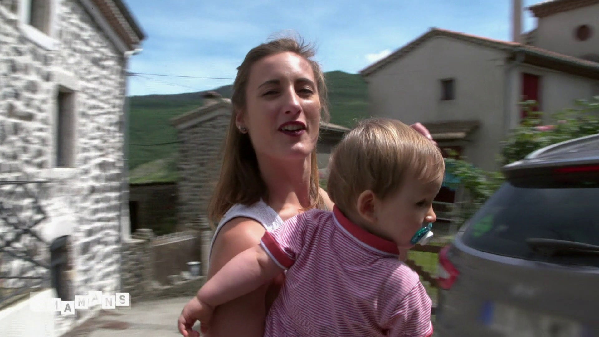 S1 E25 - Deux mariages... et une surprise