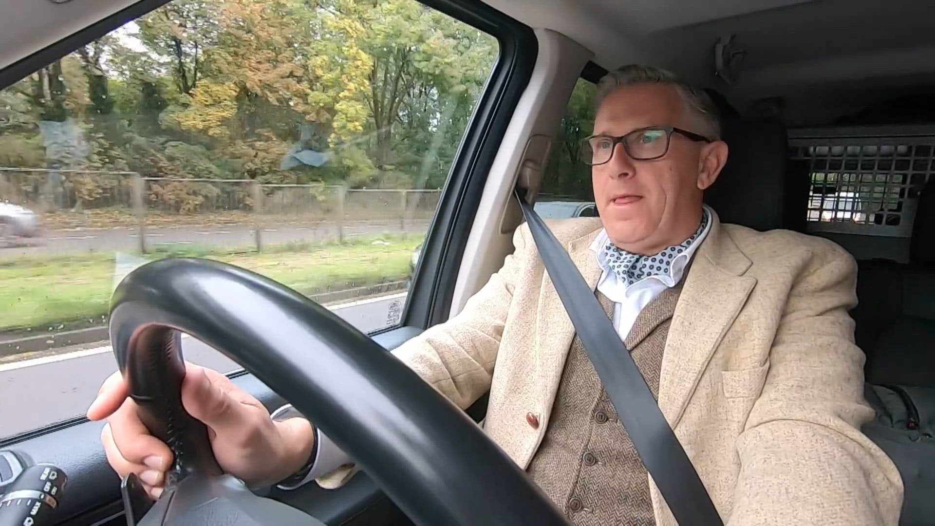 S3 E2 - Miroir, dis-moi qui est le plus beau