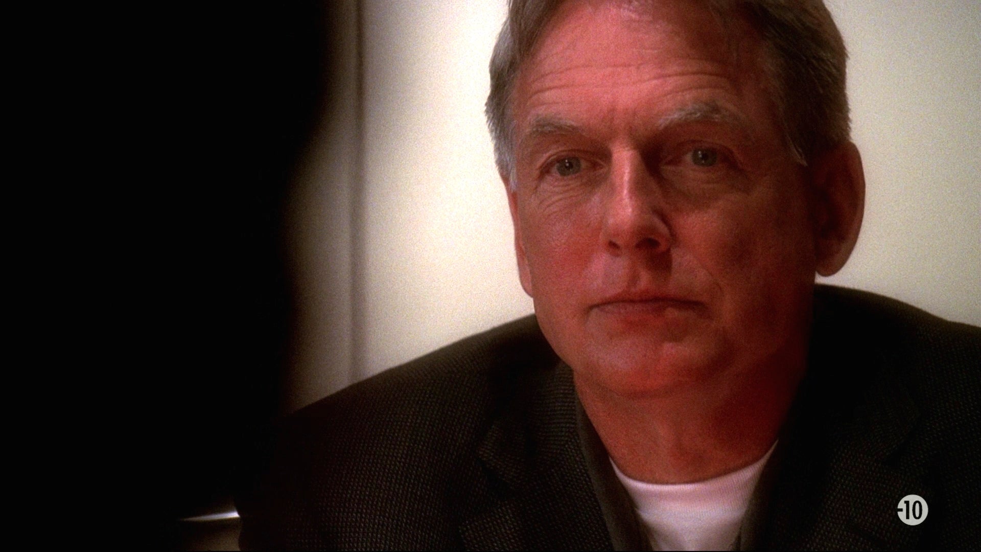 S5 E1 - À découvert