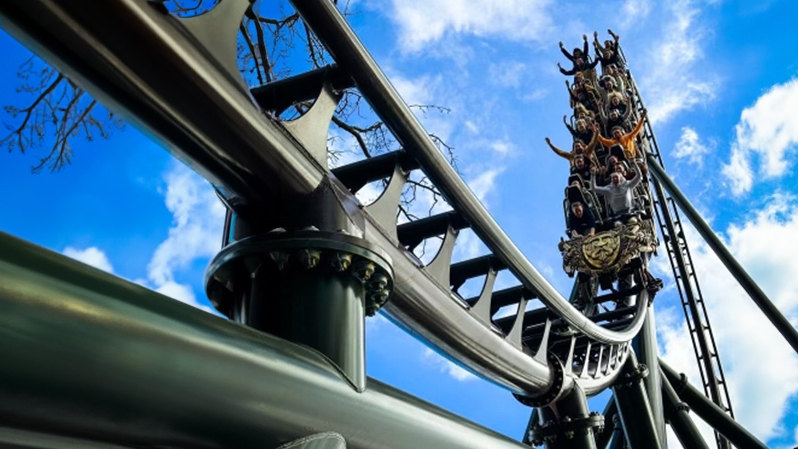 Parc Astérix : ils sont fous du nouveau grand huit !