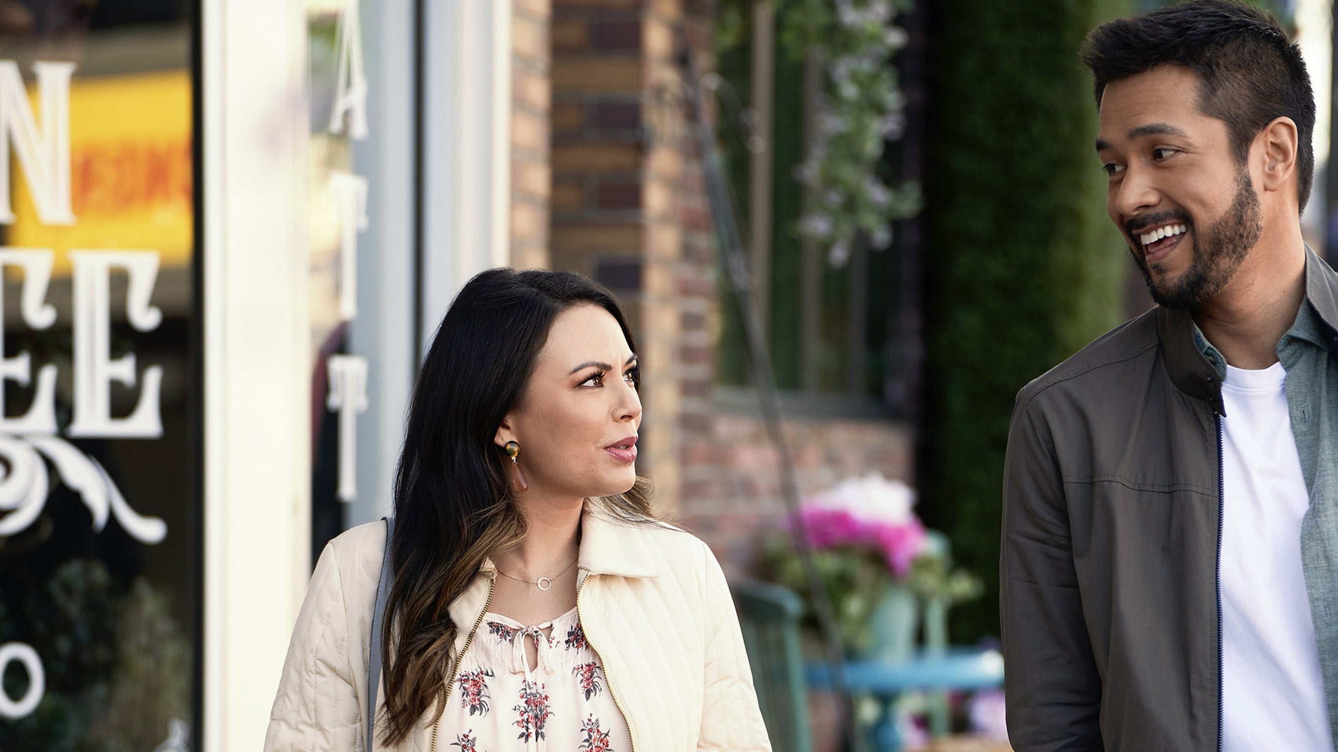 Près des yeux, près du cœur