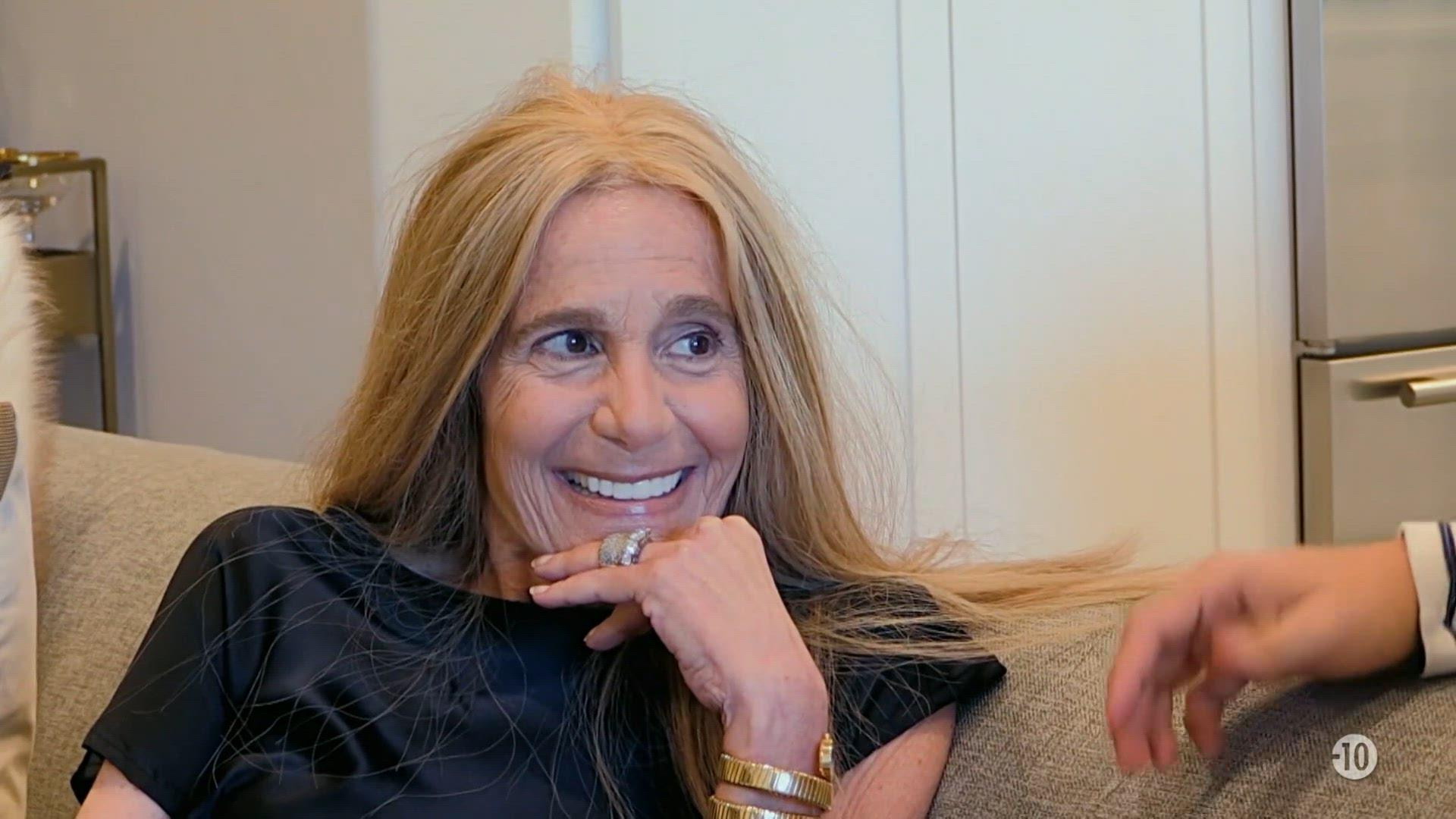 S15 E1 - Dispute lors de la sénace photo