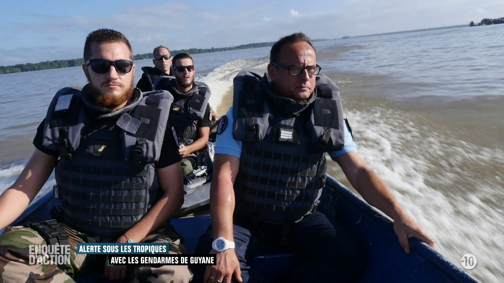 Alerte sous les tropiques : avec les gendarmes de Guyane