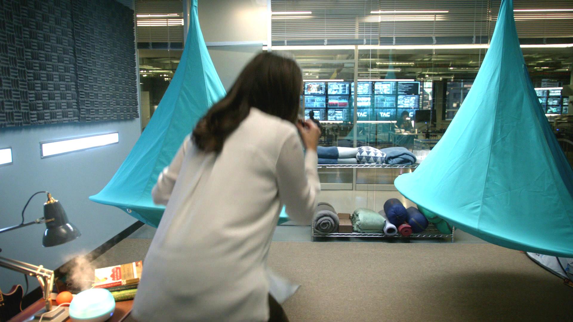 S1 E8 - Madame parfaite