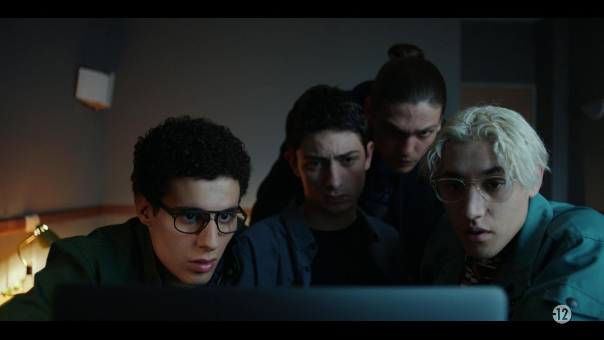 S1 E7 - To stalk, stalk, stalk