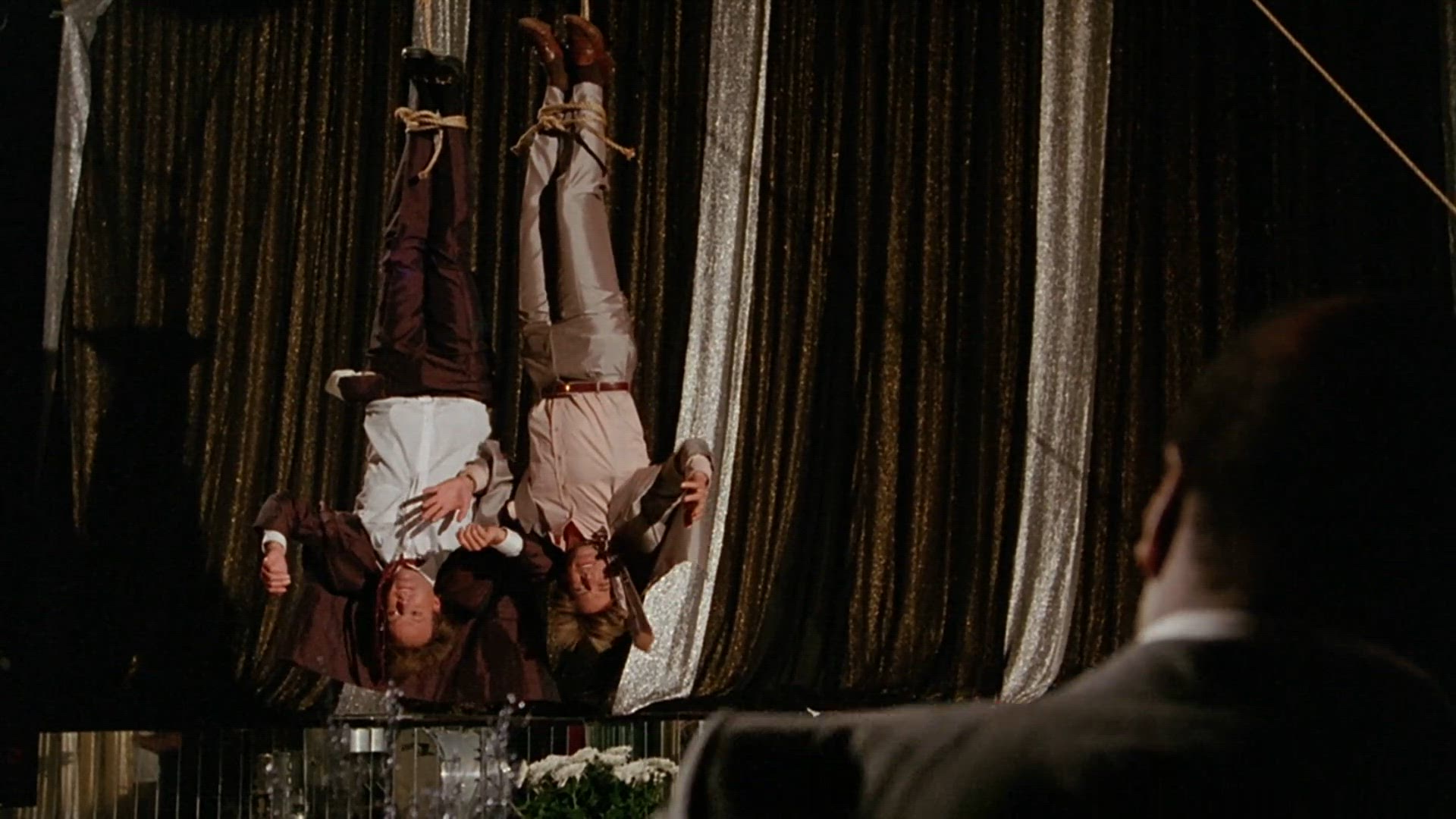 S4 E21 - Harry a des ennuis