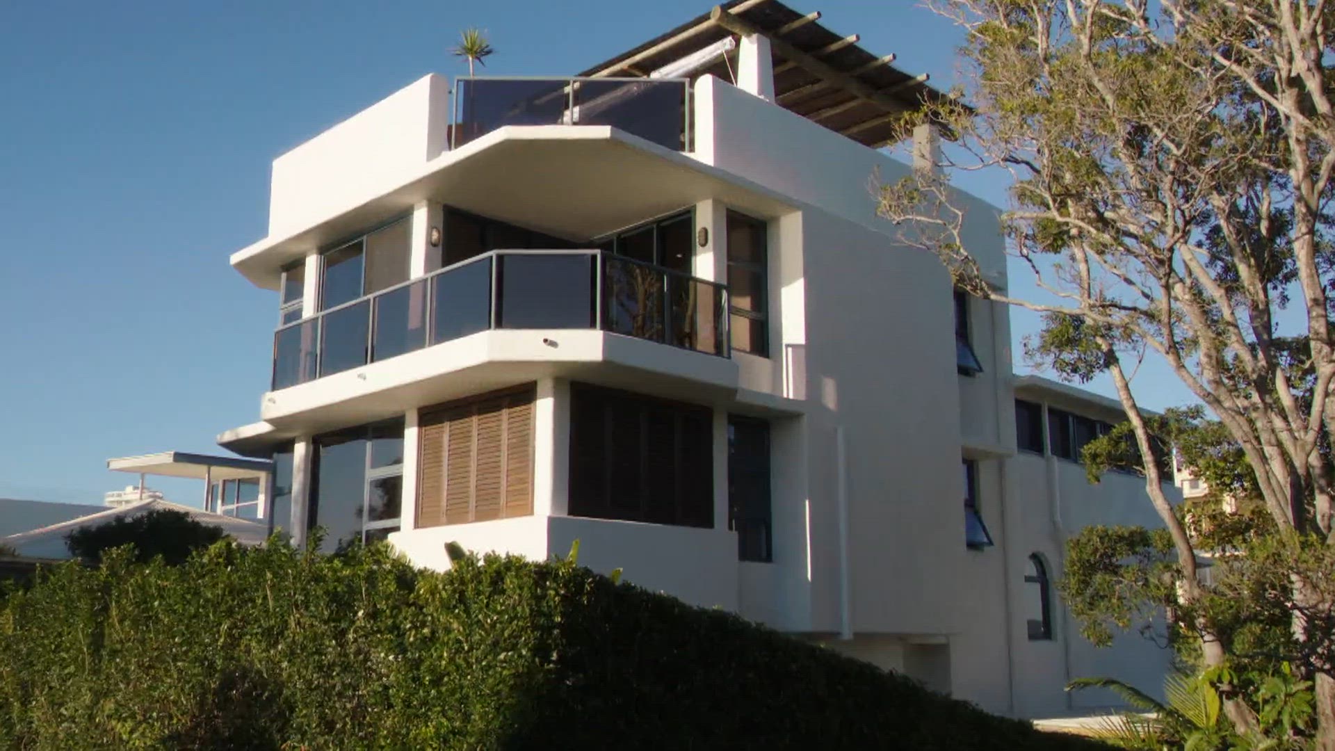 Questions et suspicion