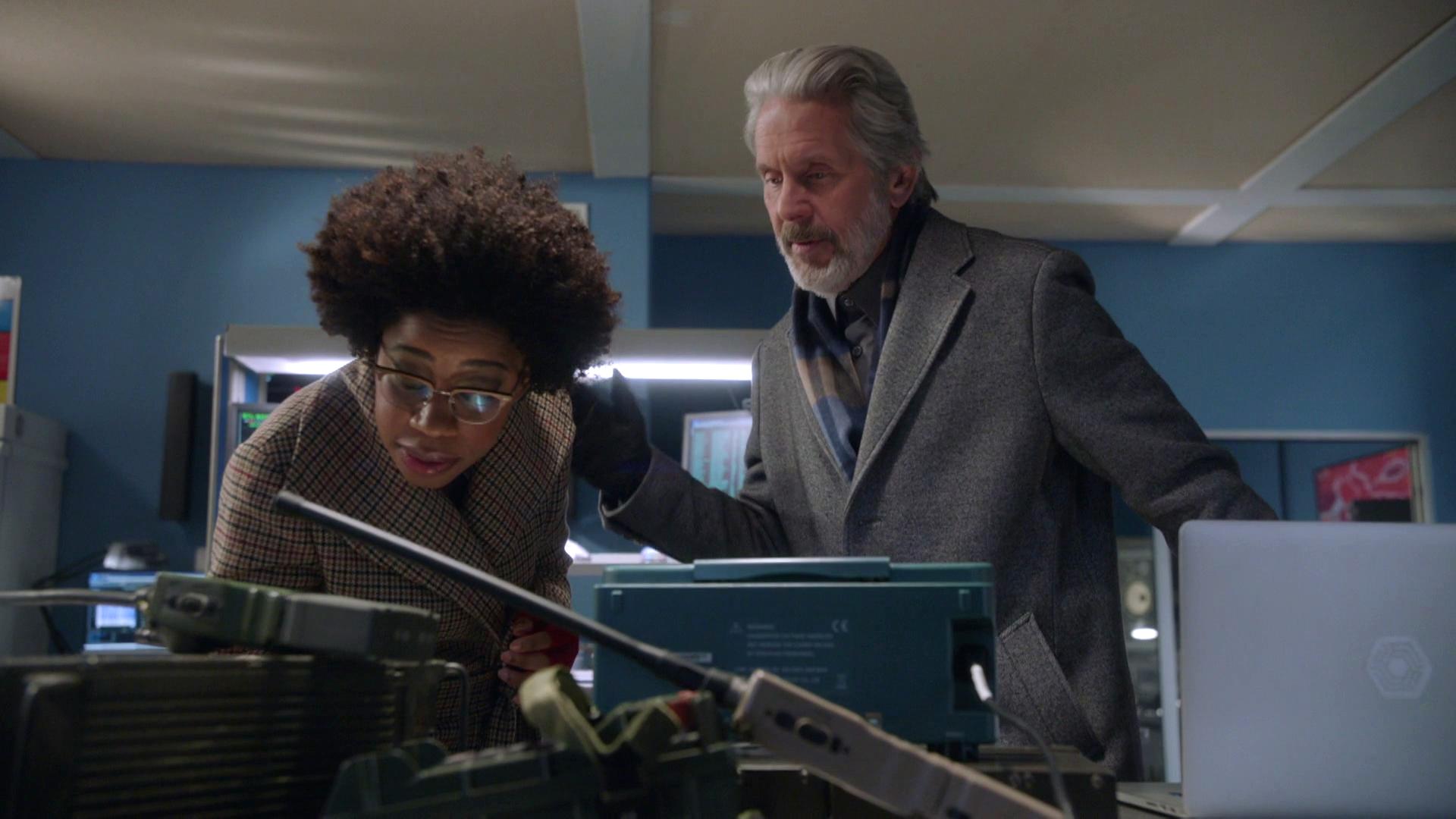 S22 E9 - Les fantômes de Noël