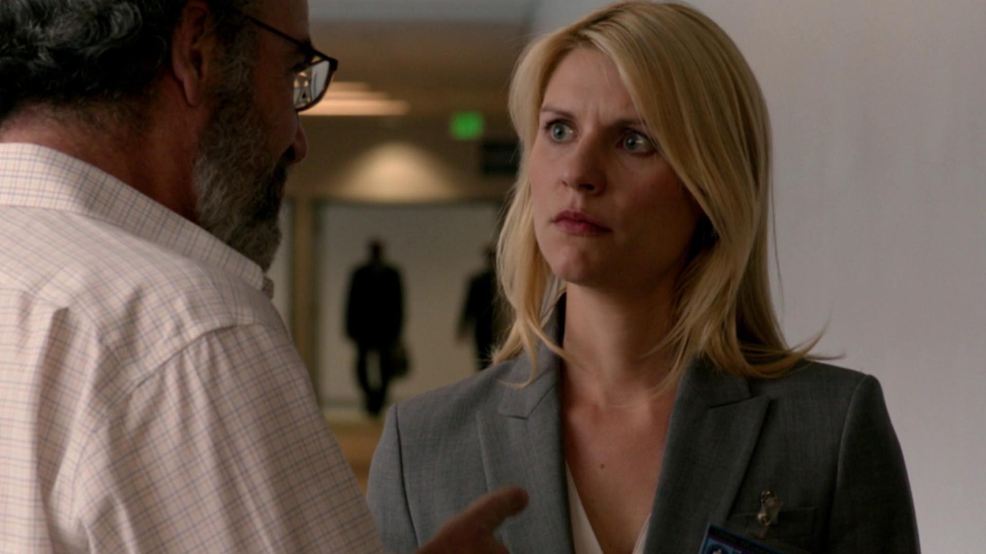 S1 E3 - Dans le rang