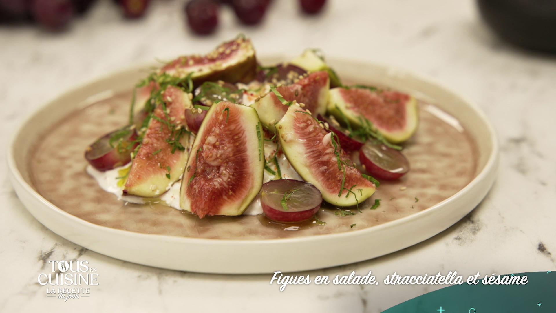 Figues en salade, stracciatella et sésame