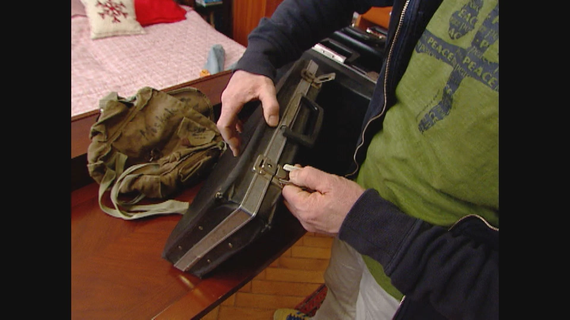 Diplomatatáska (2011-03-22)