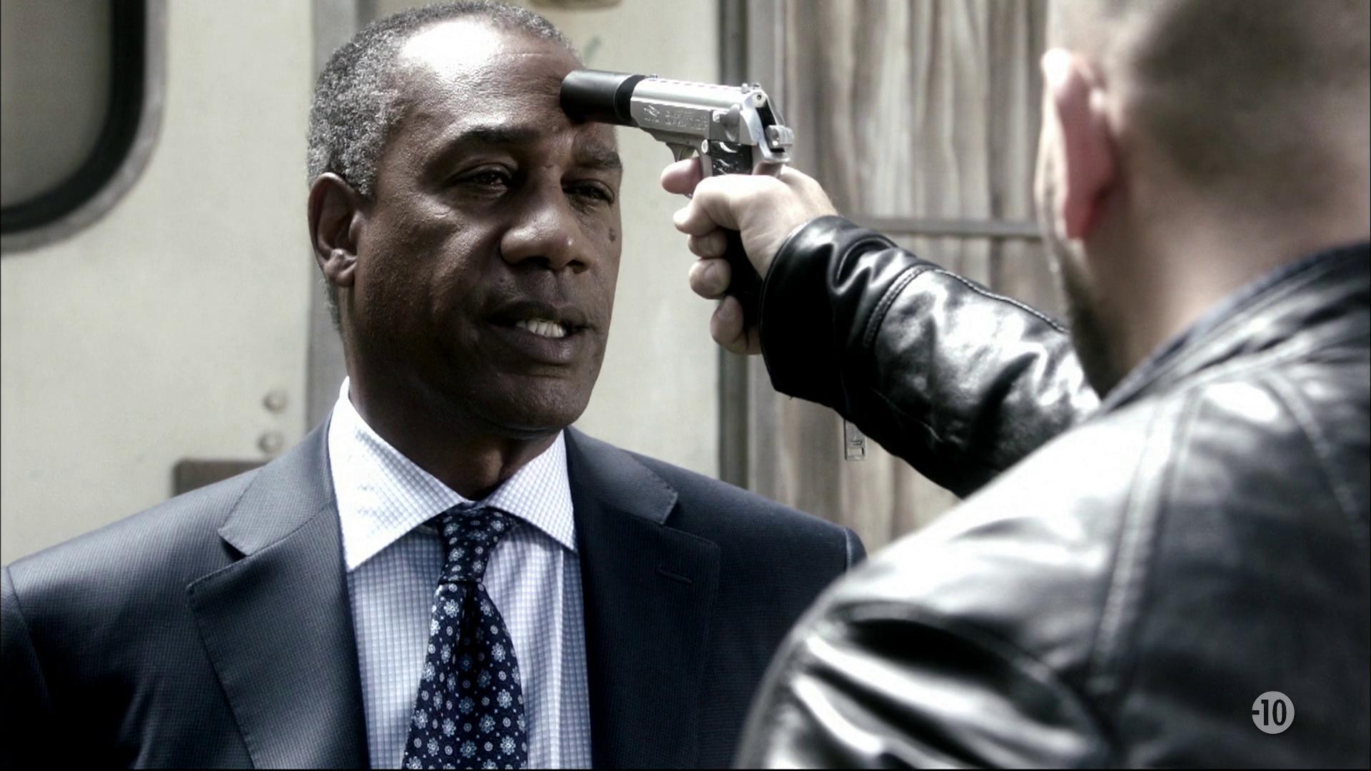 S3 E3 - Une mère explosive