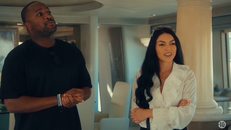 S1 E5 - Pris entre deux feux