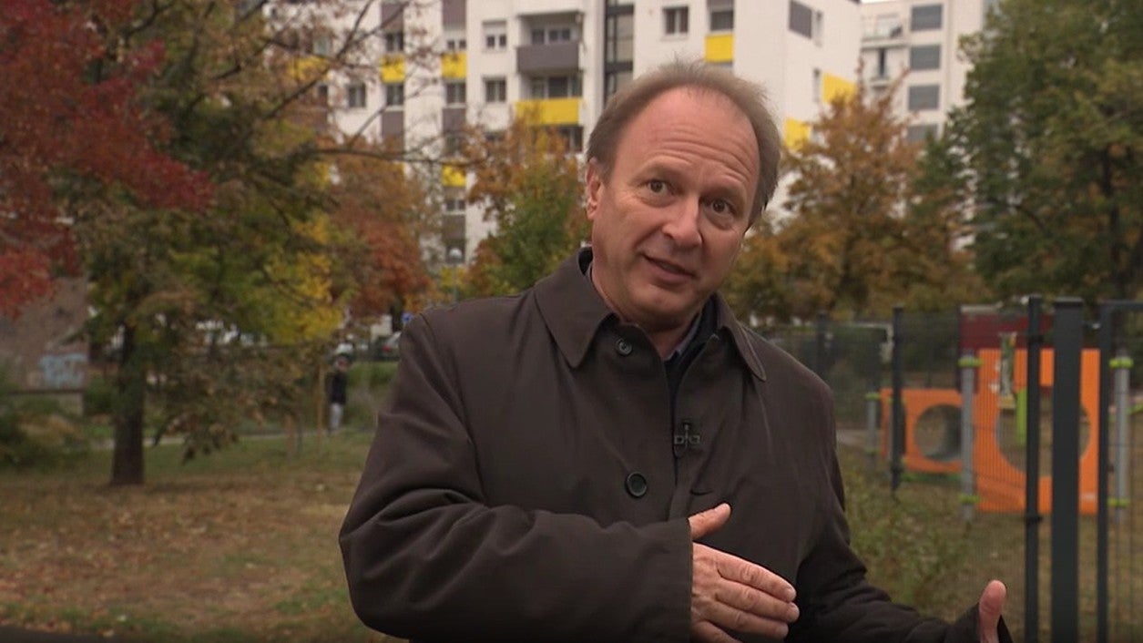 Egy panelház katasztrófája kapcsán (2025-11-17)