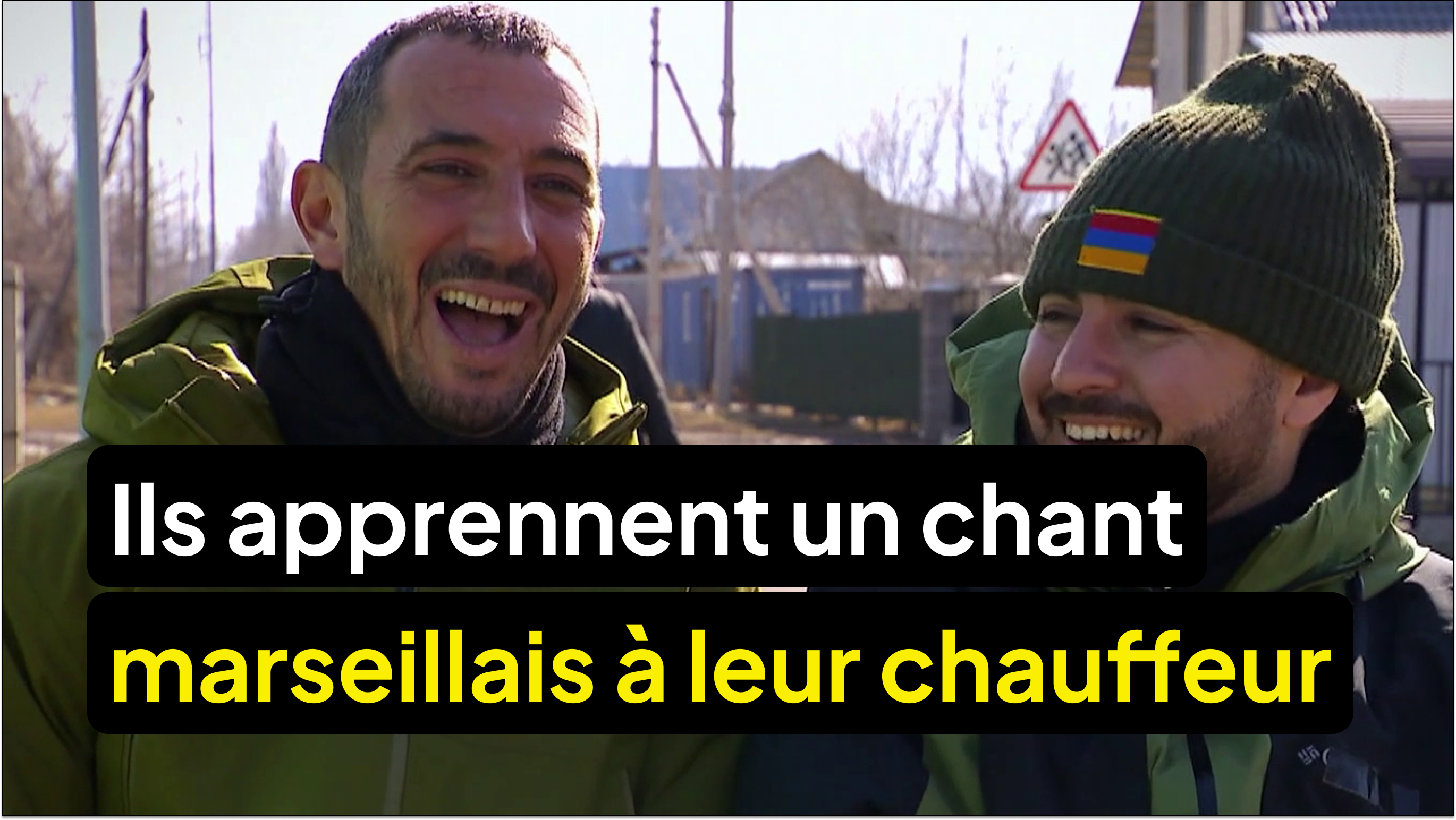 Ils apprennent un chant marseillais à leur chauffeur kazakh