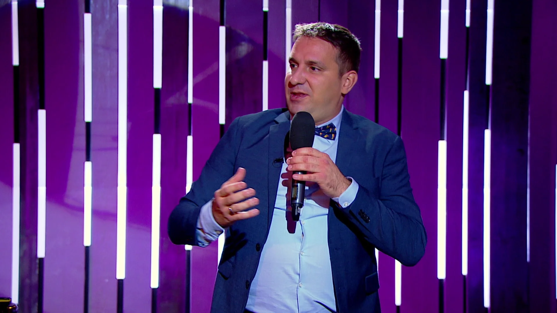 Saras tócsákban ugrálni - Tóth Edu, Szobácsi Gergő