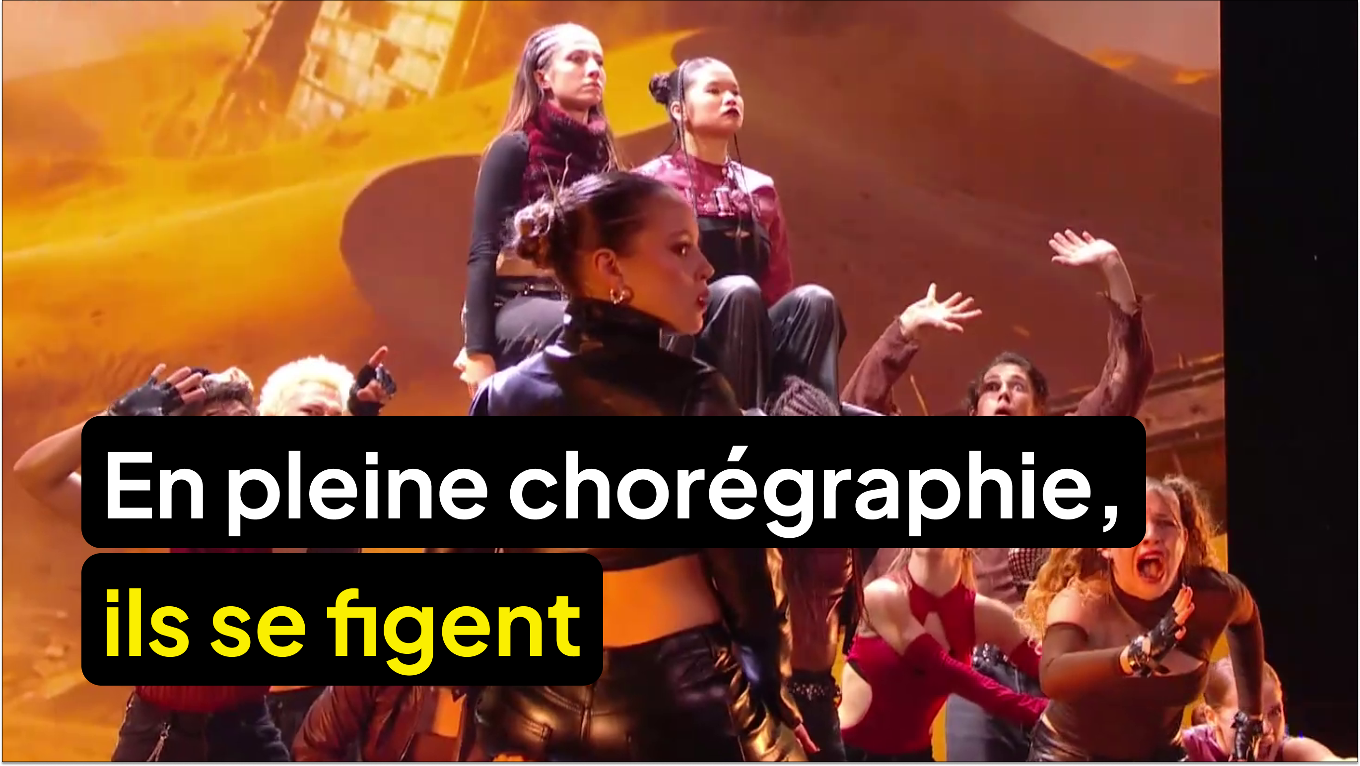 En pleine chorégraphie, ils se figent