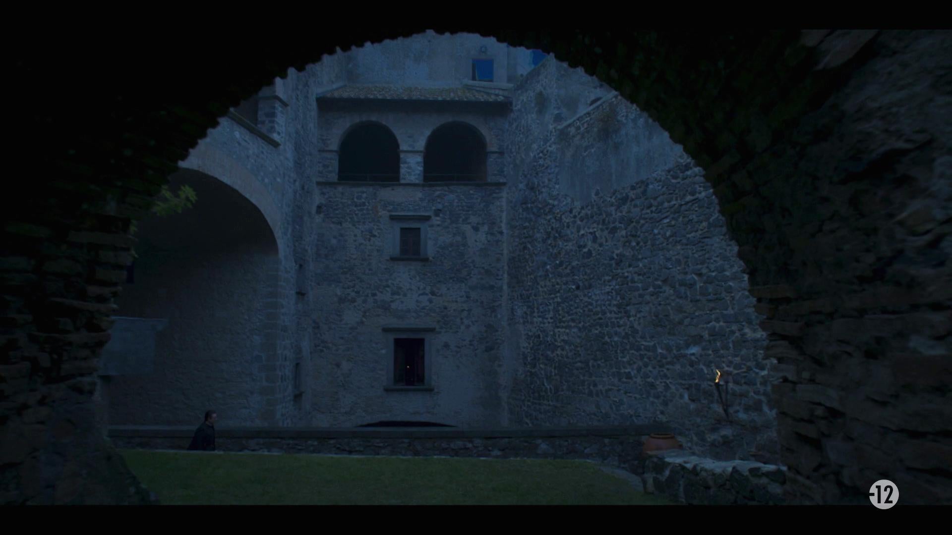 S3 E5 - Le Saint-Siège