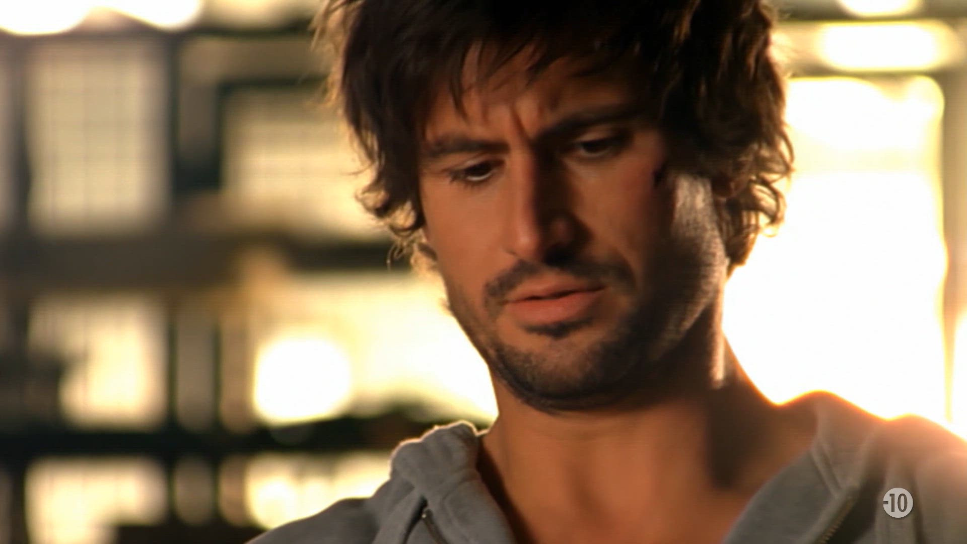 S17 E6 - Deux flics en cavale