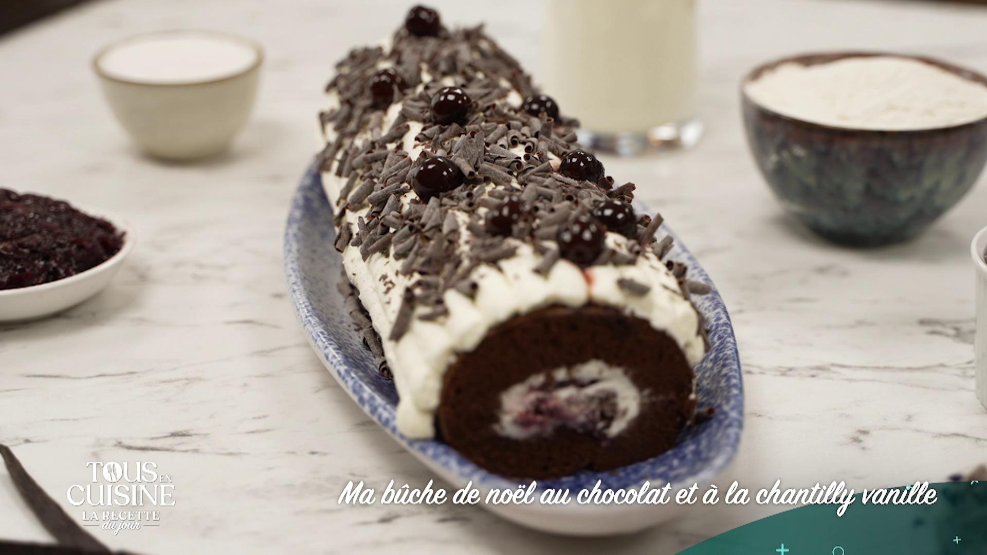 Ma bûche de Noël au chocolat et à la chantilly vanille