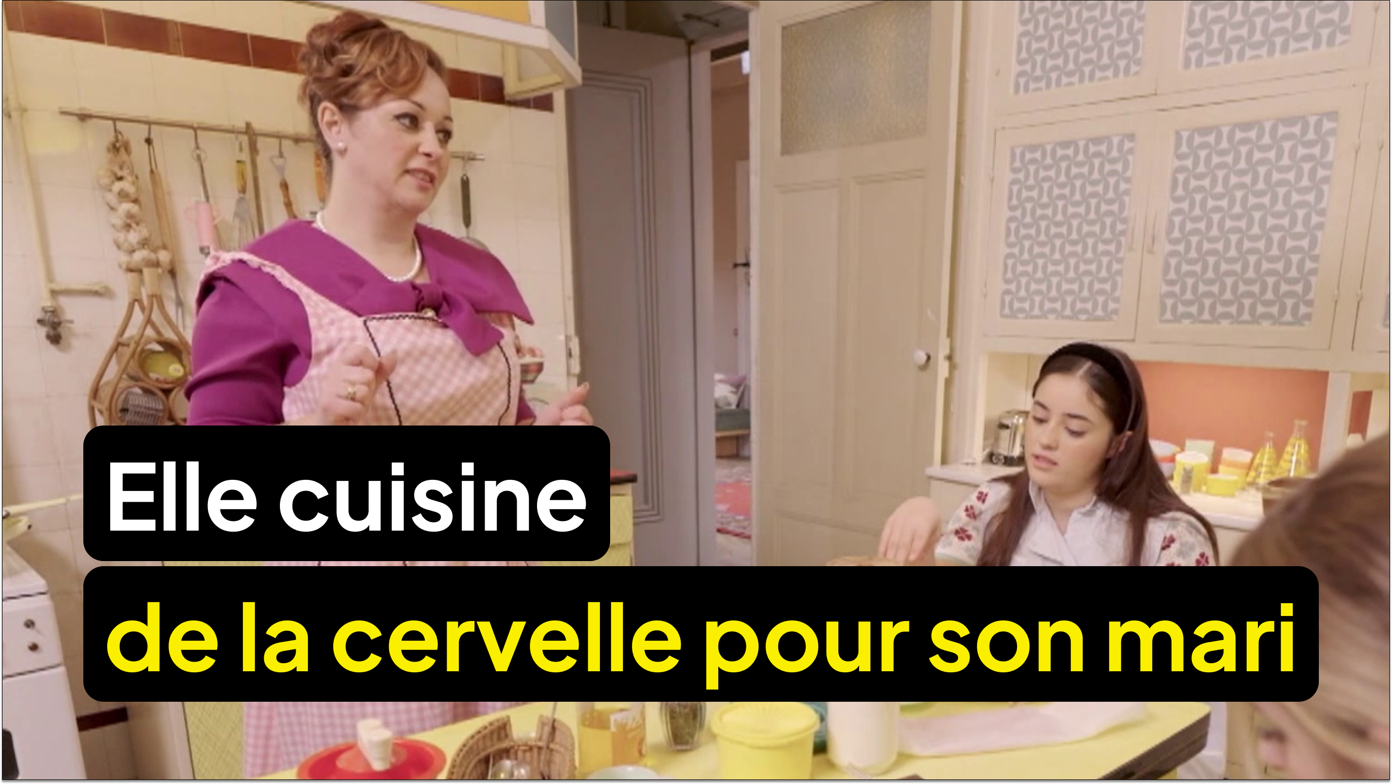 Elle cuisine de la cervelle pour son mari, comme une épouse “parfaite des années 60"