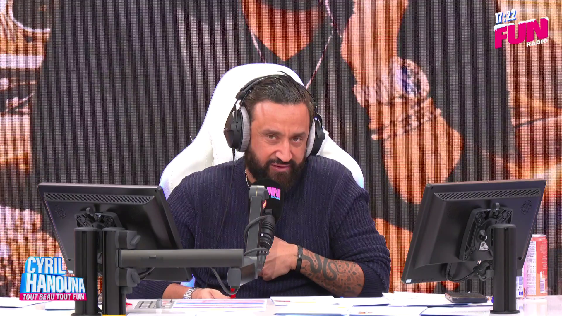 Warren Boutboul appelle pour un tatouage