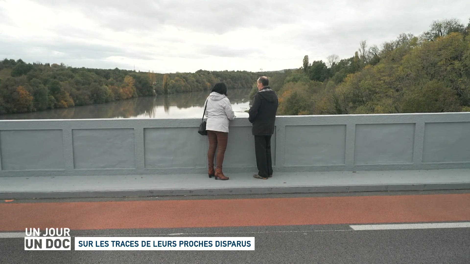 Sur les traces de leurs proches disparus