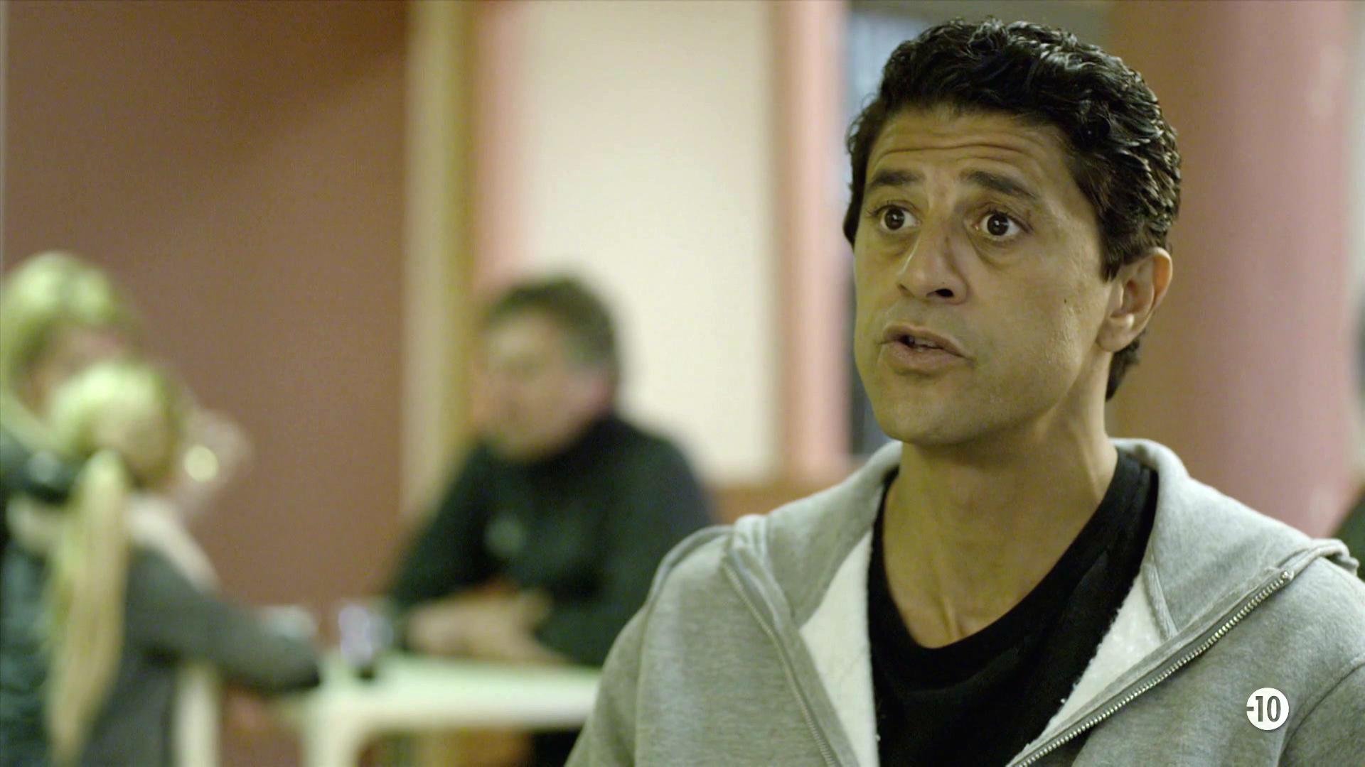 S1 E7 - Le maître chanteur