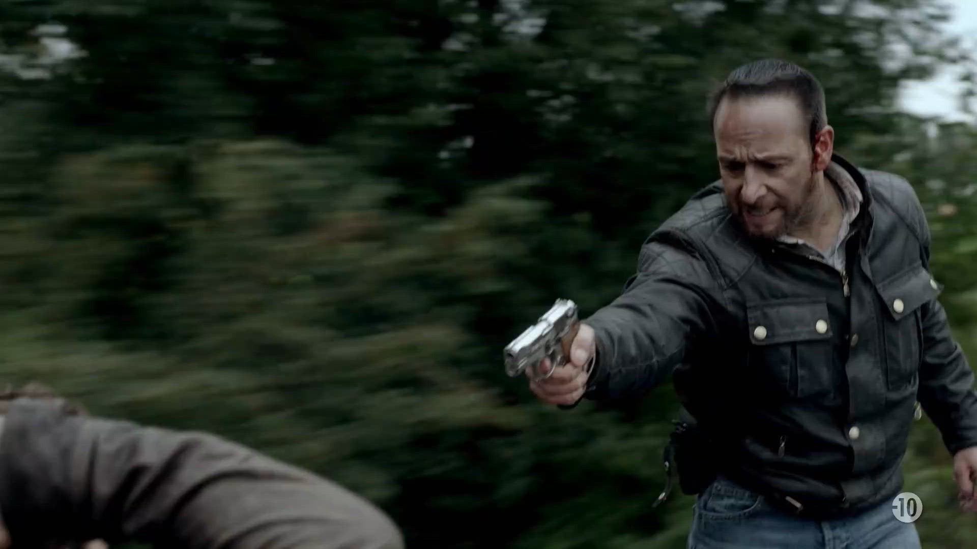 S19 E1 - Hors de contrôle (1/2)