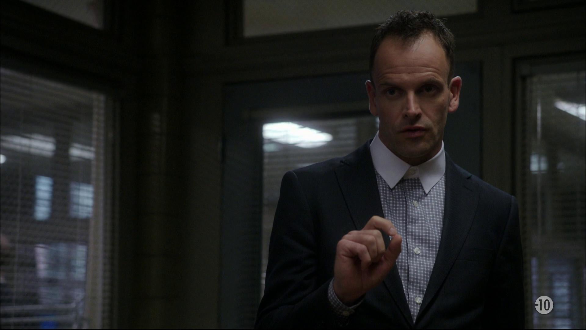 S3 E6 - Meurtres à la carte