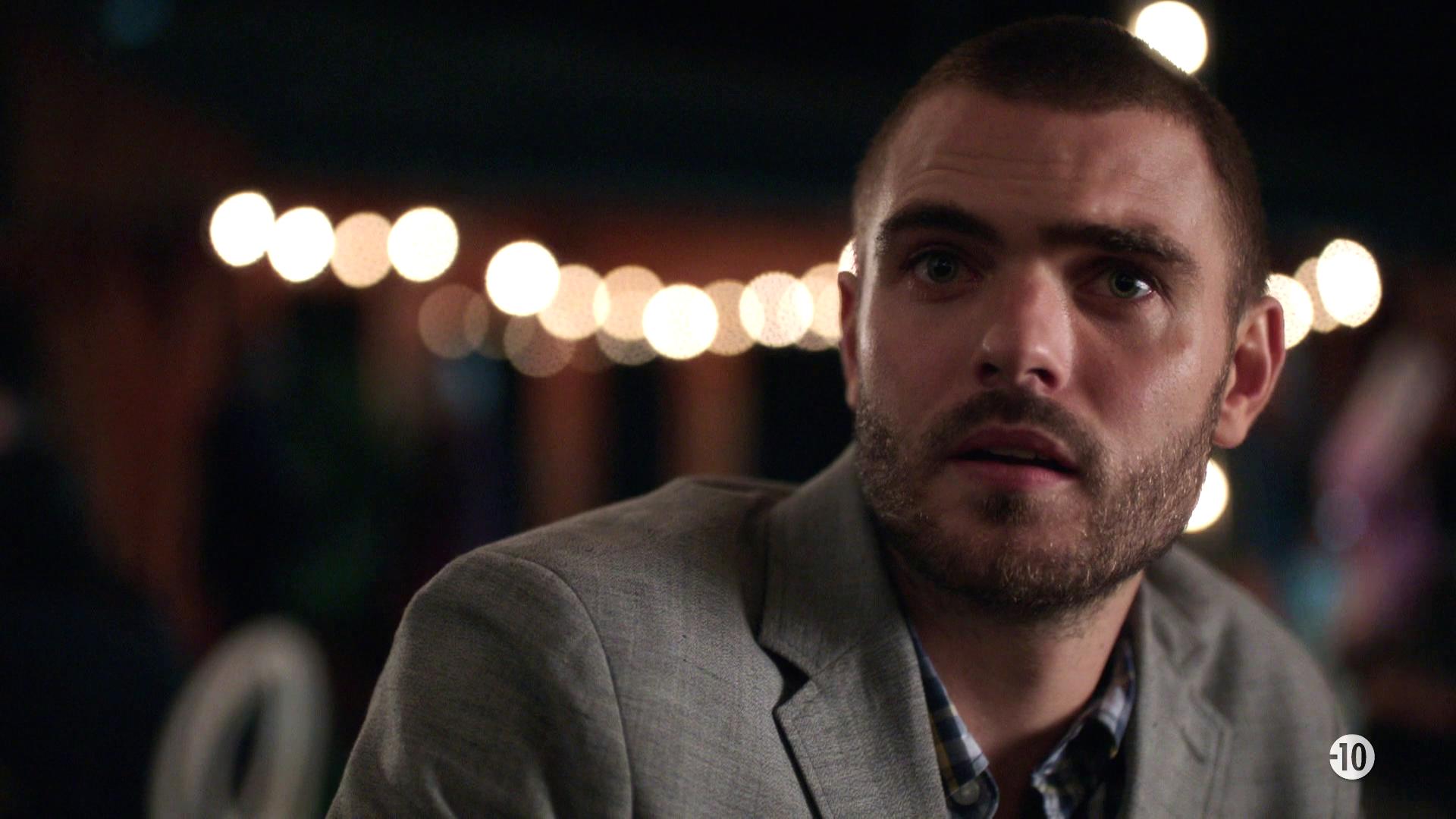 S1 E6 - Sœurs ennemies