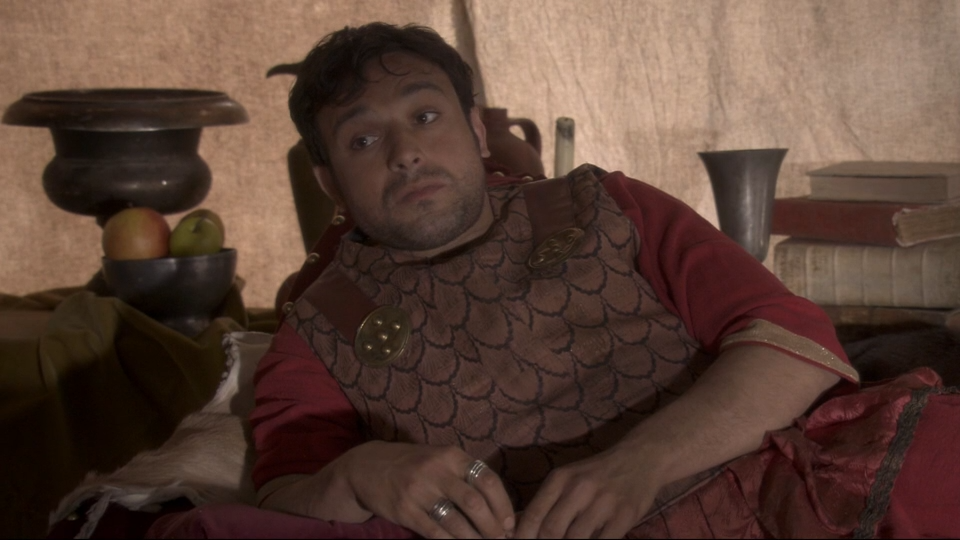 L'Usurpateur / Fluctuat Nec Mergitur