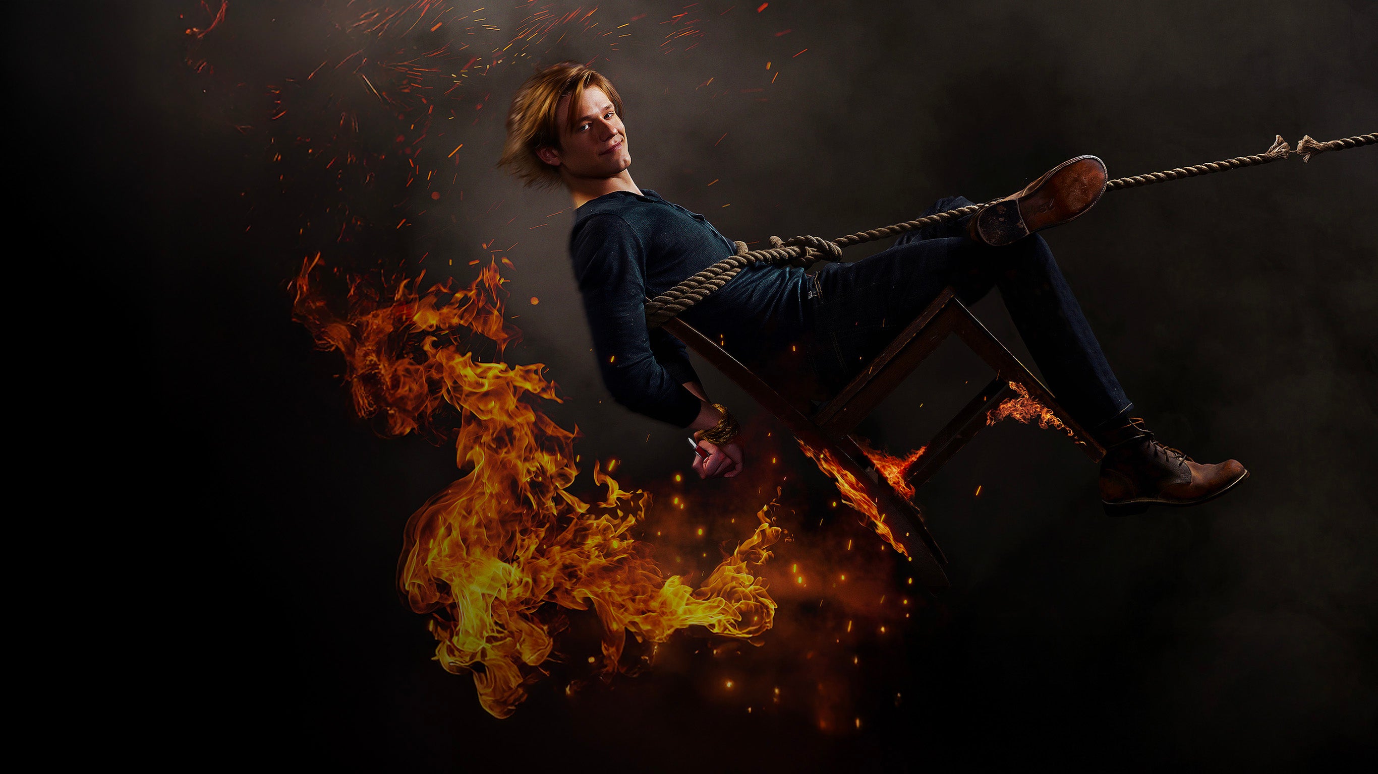 Il tire profit de tous les objets qui l'entoure pour s'en sortir