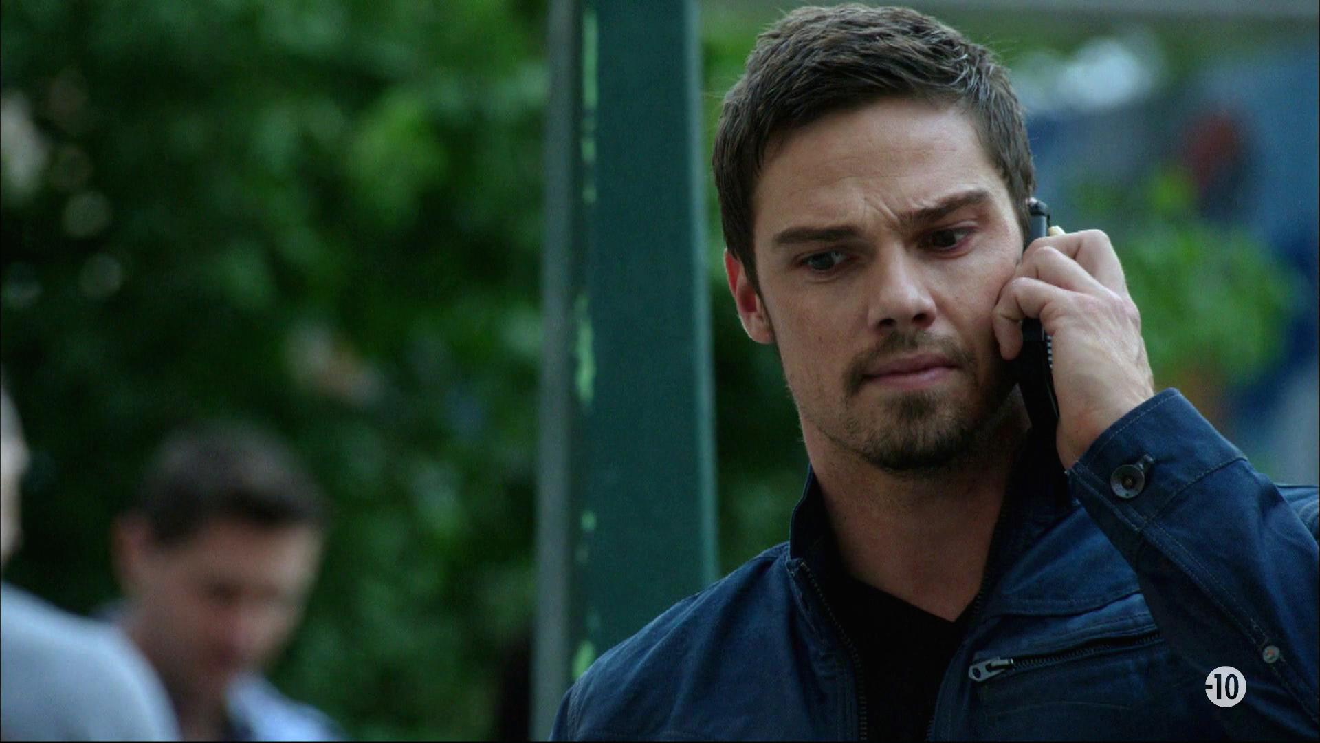 S2 E3 - L'art du mensonge