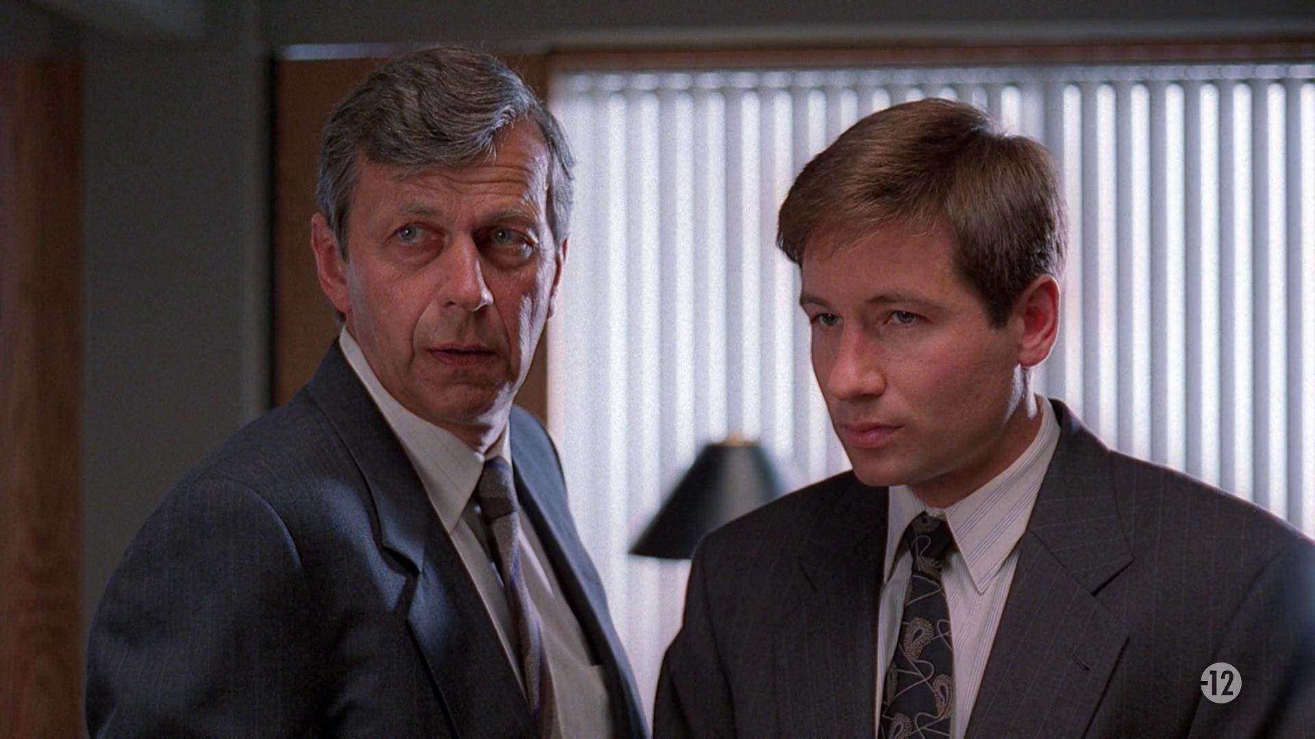 S2 E1 - Les petits hommes verts
