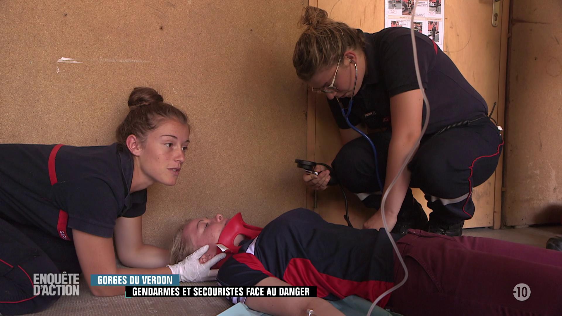 Vacances dans les Alpes : les gendarmes face au danger (2/2)