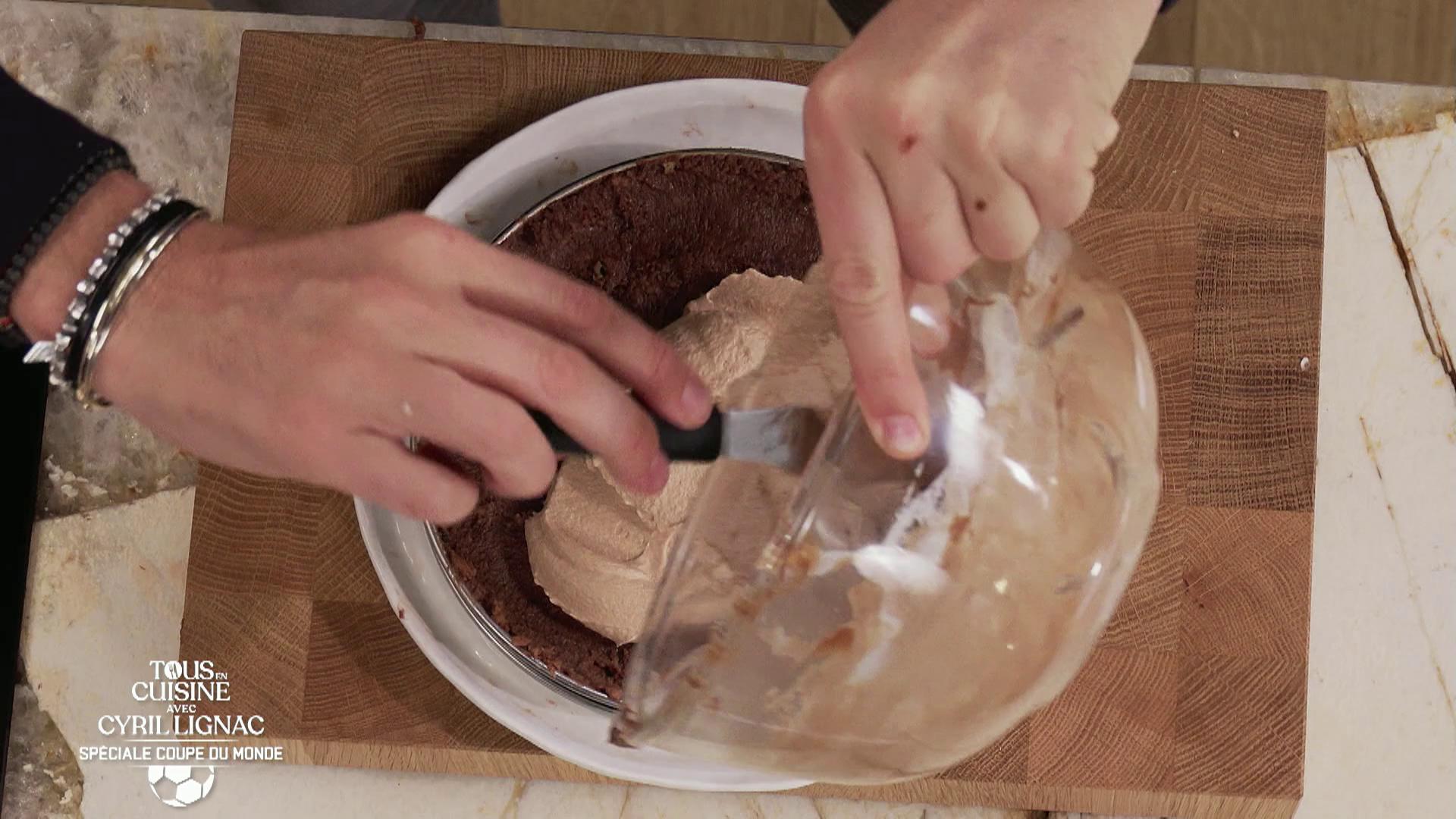 Smash burger, tarte croustillante et mousse au chocolat au lait