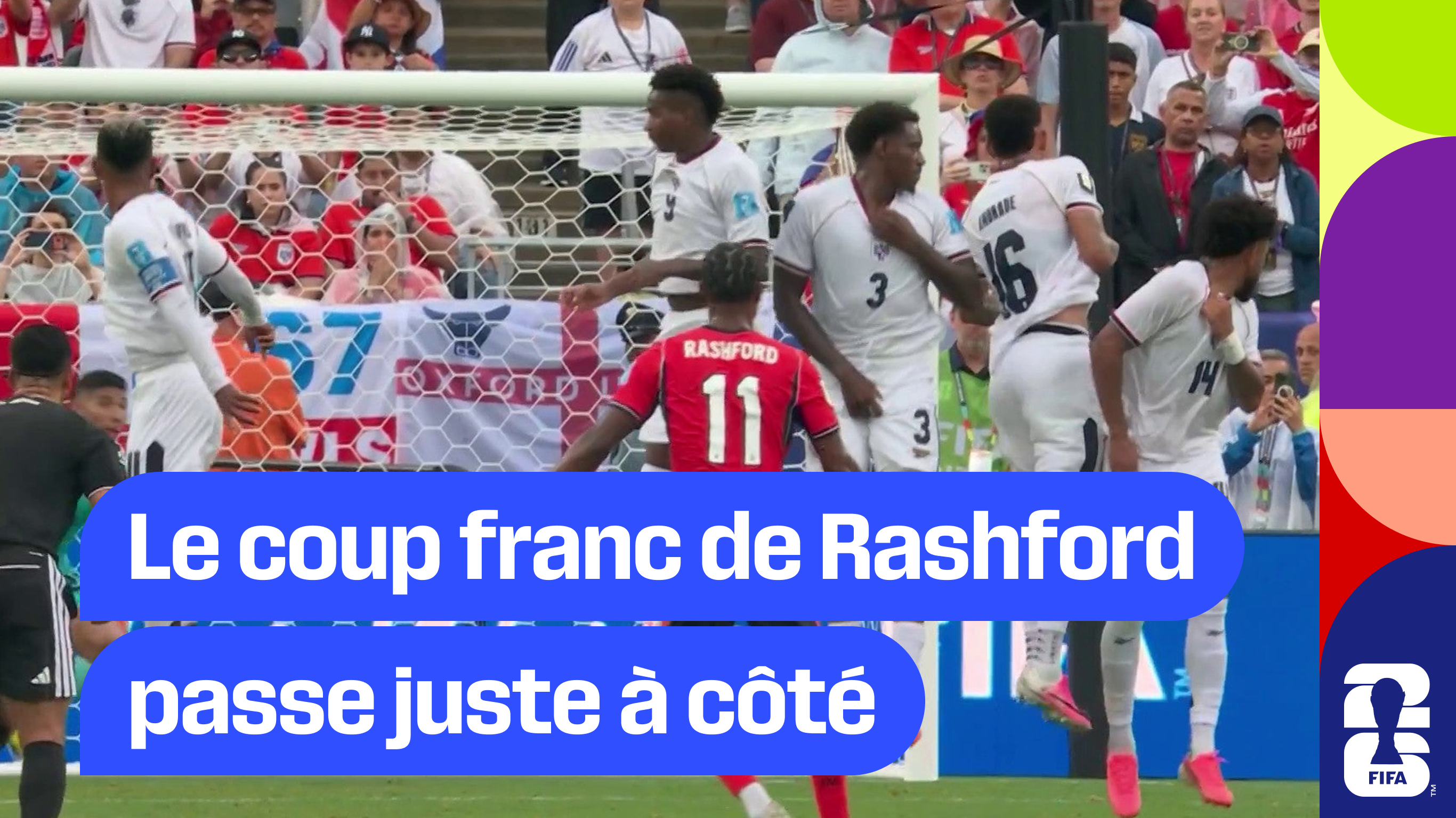 Le coup franc de Rashford passe juste à côté