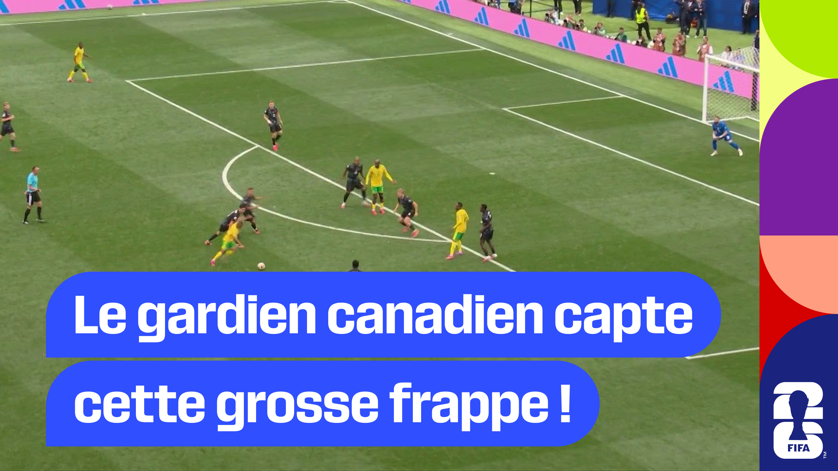 Le gardien canadien capte cette grosse frappe !
