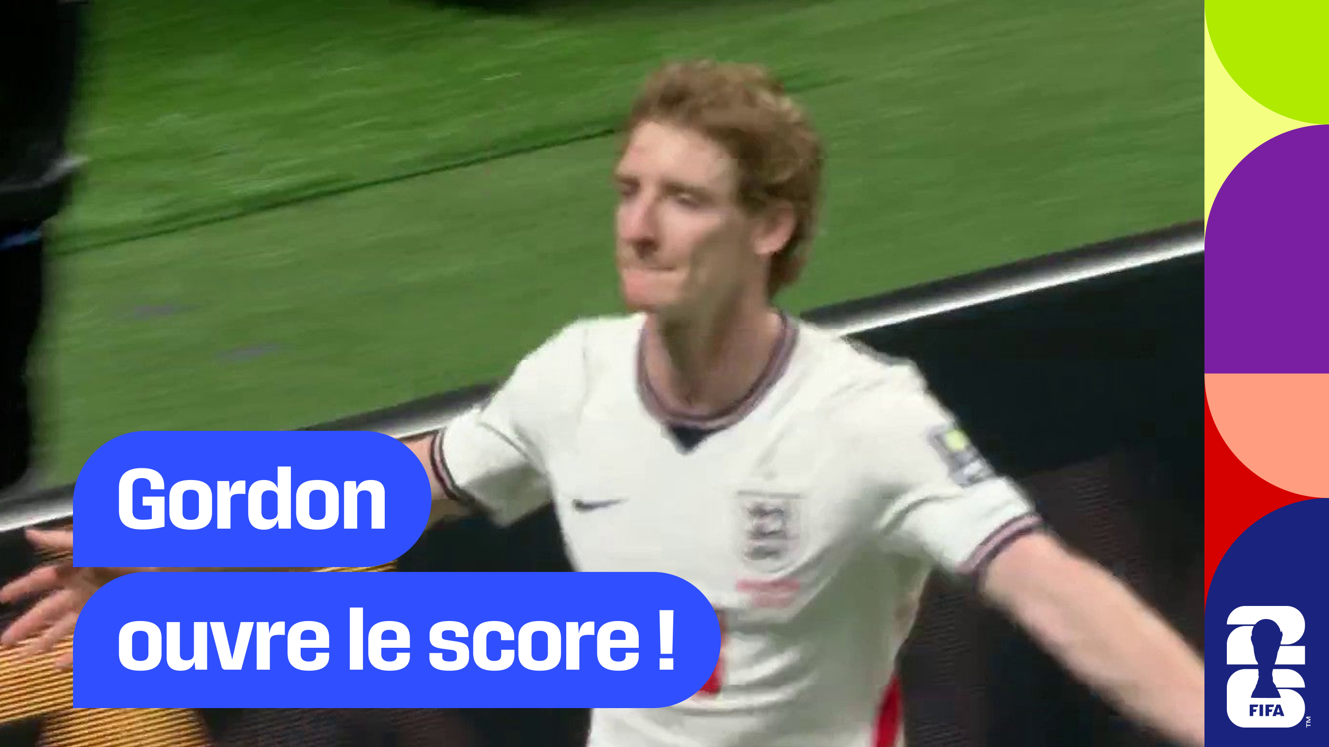 Gordon ouvre le score, 1-0 pour l'Angleterre !